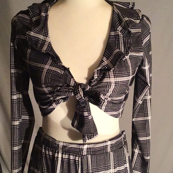 New HOT KISSES  pant suit - Picture 3 of 15